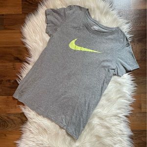 Nike T-Shirt